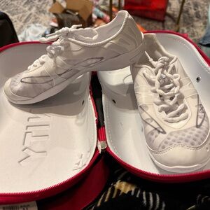 NFINITY White Athletic Shoes with Red Case
